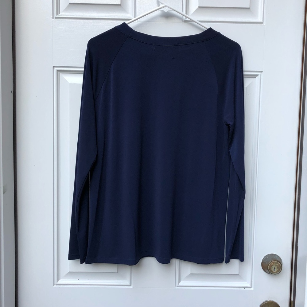 MK Navy Keyhole Top - Picture 4 of 4